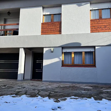 El Balcon De Julia Apartment Esquel Exterior photo